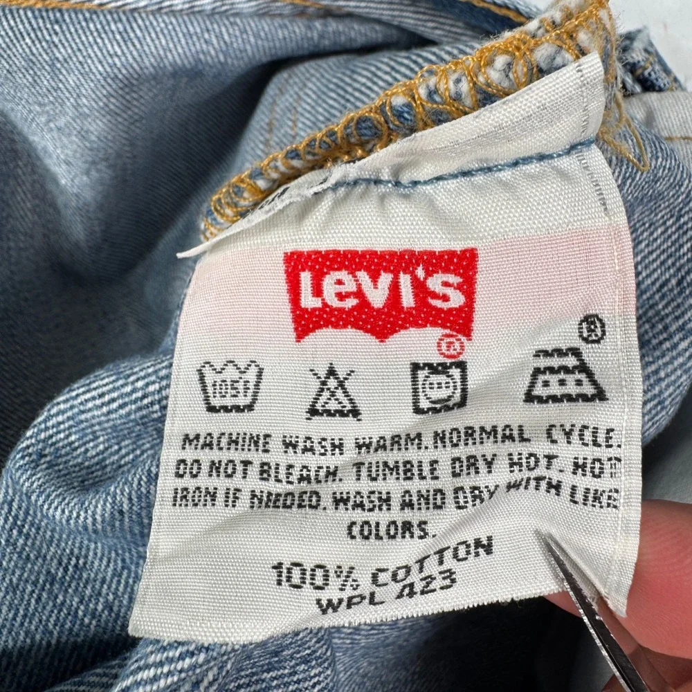 Vintage Y2K Levi's 501 Men's Jeans 32x30 Button Fly Made in Mexico
